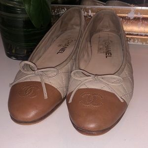 CHANEL BEIGE/TAN QUILTED BALLET FLATS SZ US9 EU39